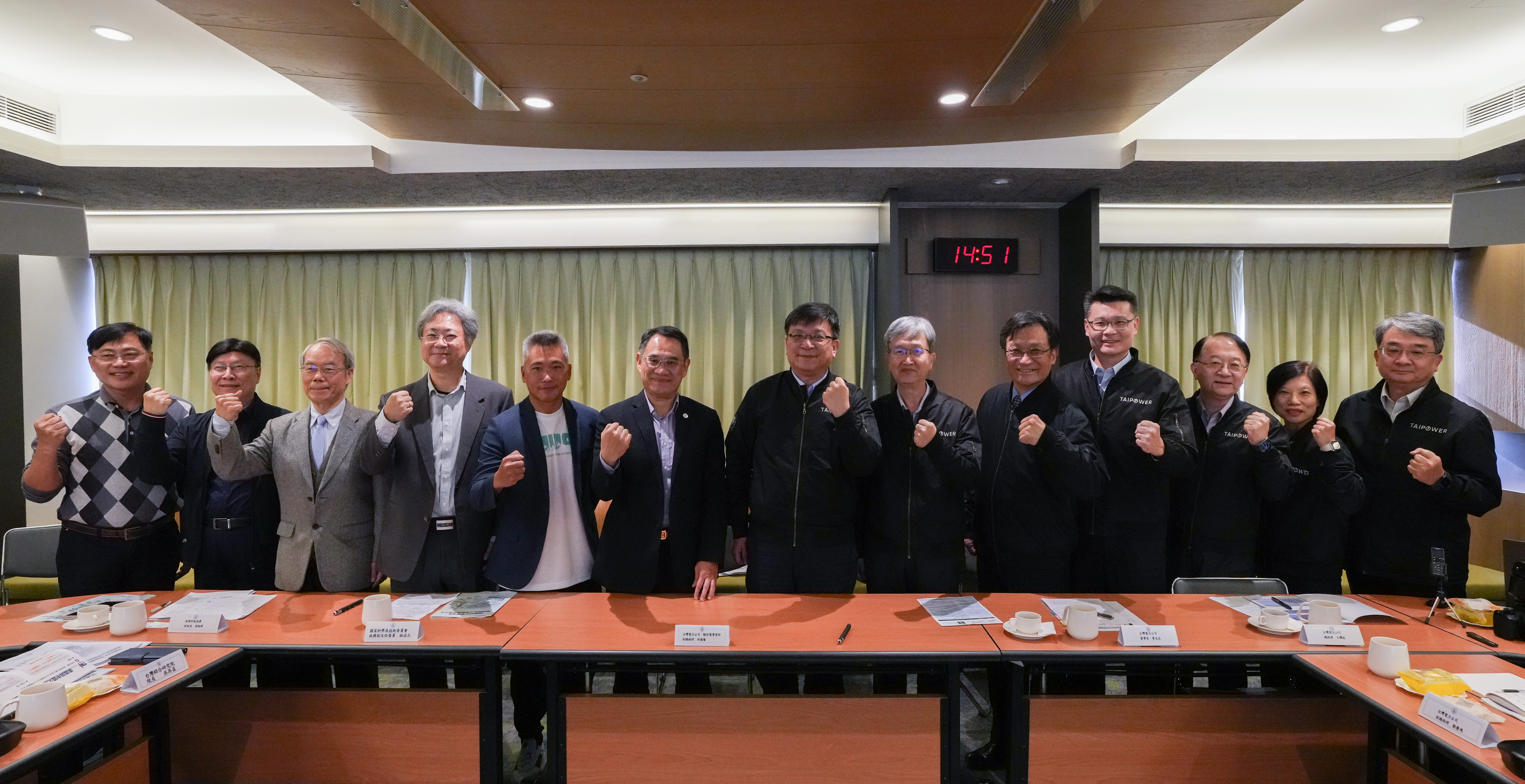 Taipower Company (TPC) held a seminar today (16th, December 2025) entitled "Responding to the Development Trend of AIDC - Challenges and Countermeasures of Grid Resilience". The seminar invited Lin Fa-Cheng, Vice Chairman of the National Science Council, with Taiwan Institute of Comprehensive Research, the Energy Administration of the Ministry of Economic Affairs, and many experts and scholars to have in-depth exchanges.